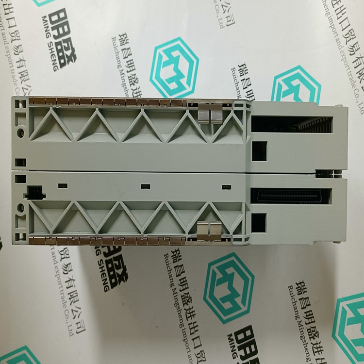 140CPU65260(图3) 140CPU65260(图3)