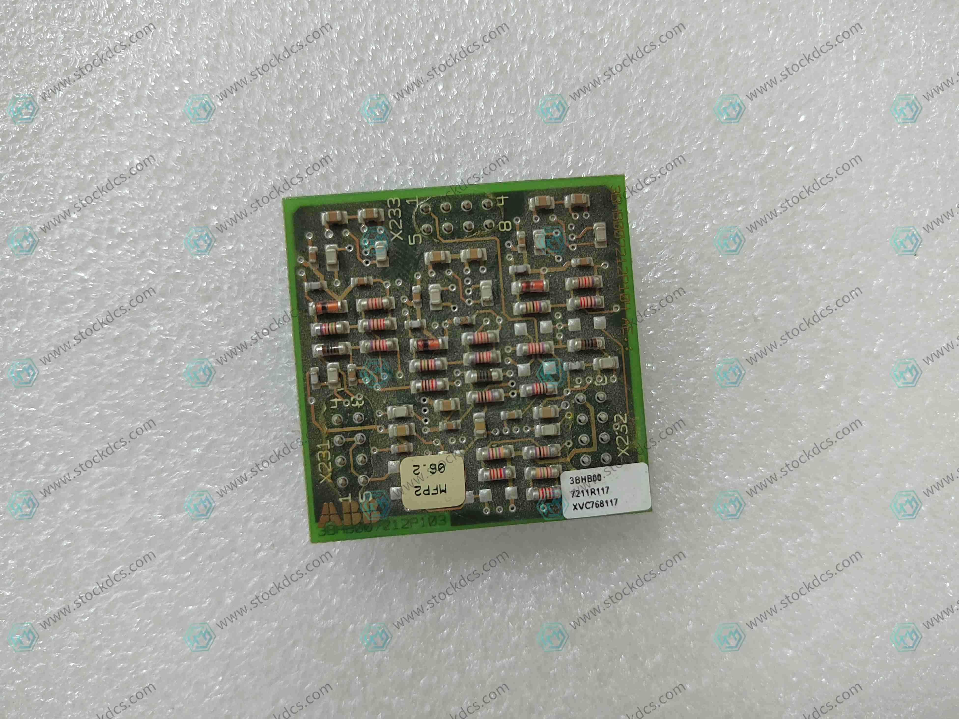 ABB XVC768117 现场输入输出模块 