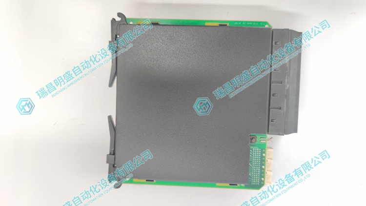   UR6CH - 模拟 I/O 模块