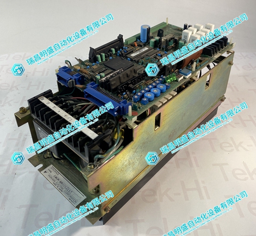 YASKAWA CACR-SR1OSZ1SS伺服驱动器