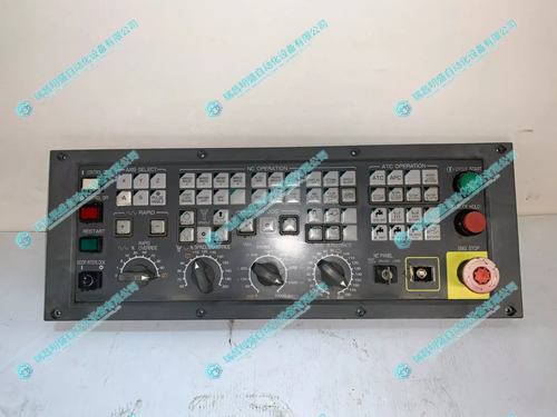 Okuma E0105-566-056机器面板